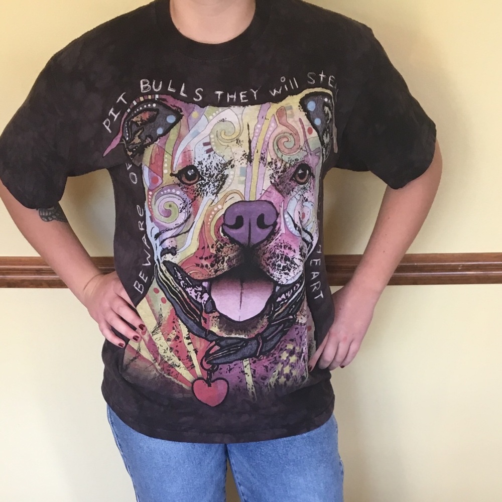 The Mountain pit bull Tee made in the USA